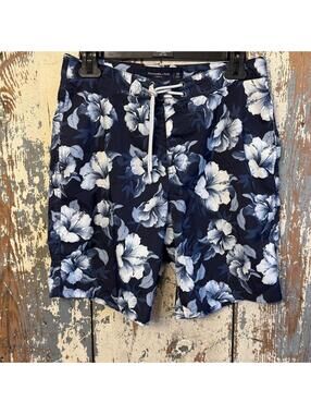 Abercrombie and Fitch Hawaiian floral swim trunks men’s size 28